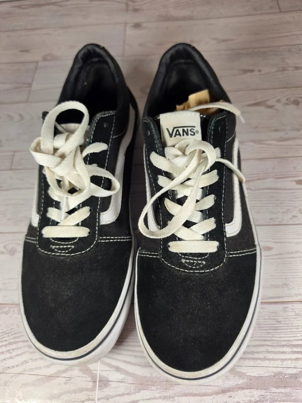Vans Black White Sneakers Youth 6.5 Classic Lace Up Low Top